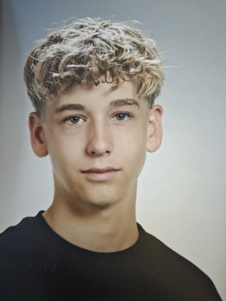 Bild vom Autor der Website, blondes haar blaue augen, wundervoll